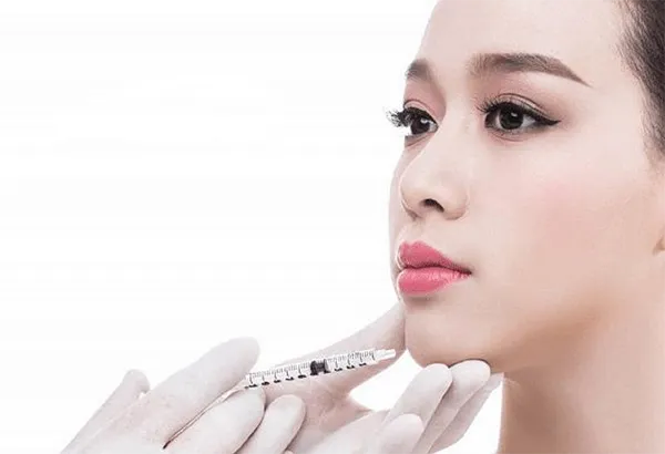 Độn cằm rồi có tiêm filler được không? Chuyên gia chia sẻ