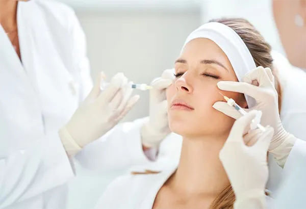 Tiêm filler bị vón cục nhưng không đau là dấu hiệu gì?